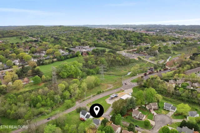 $649,900 | 8860 Brucewood Lane, Knoxville, TN 37923