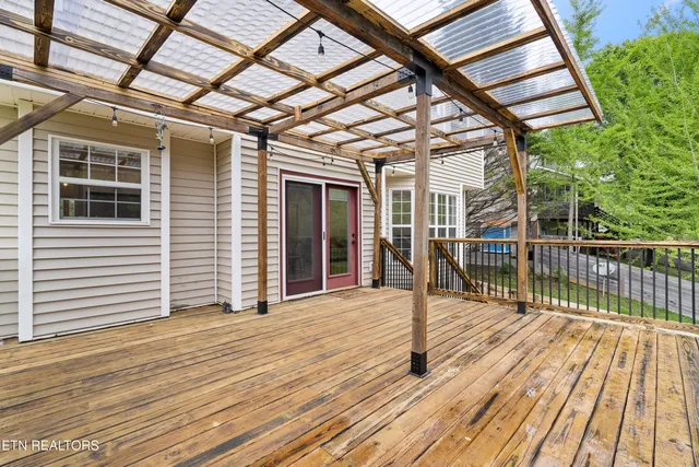 $649,900 | 8860 Brucewood Lane, Knoxville, TN 37923