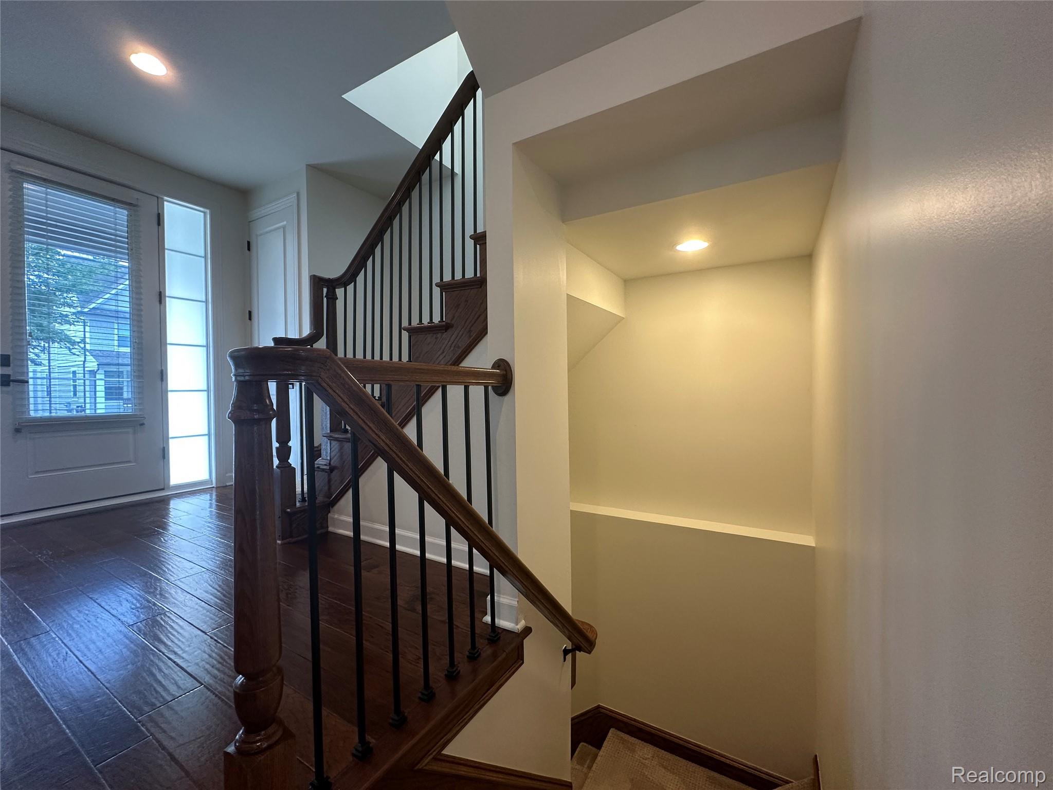 1555 Ruffner Avenue Birmingham, MI 48009 - Photo 33 of 48 Foyer