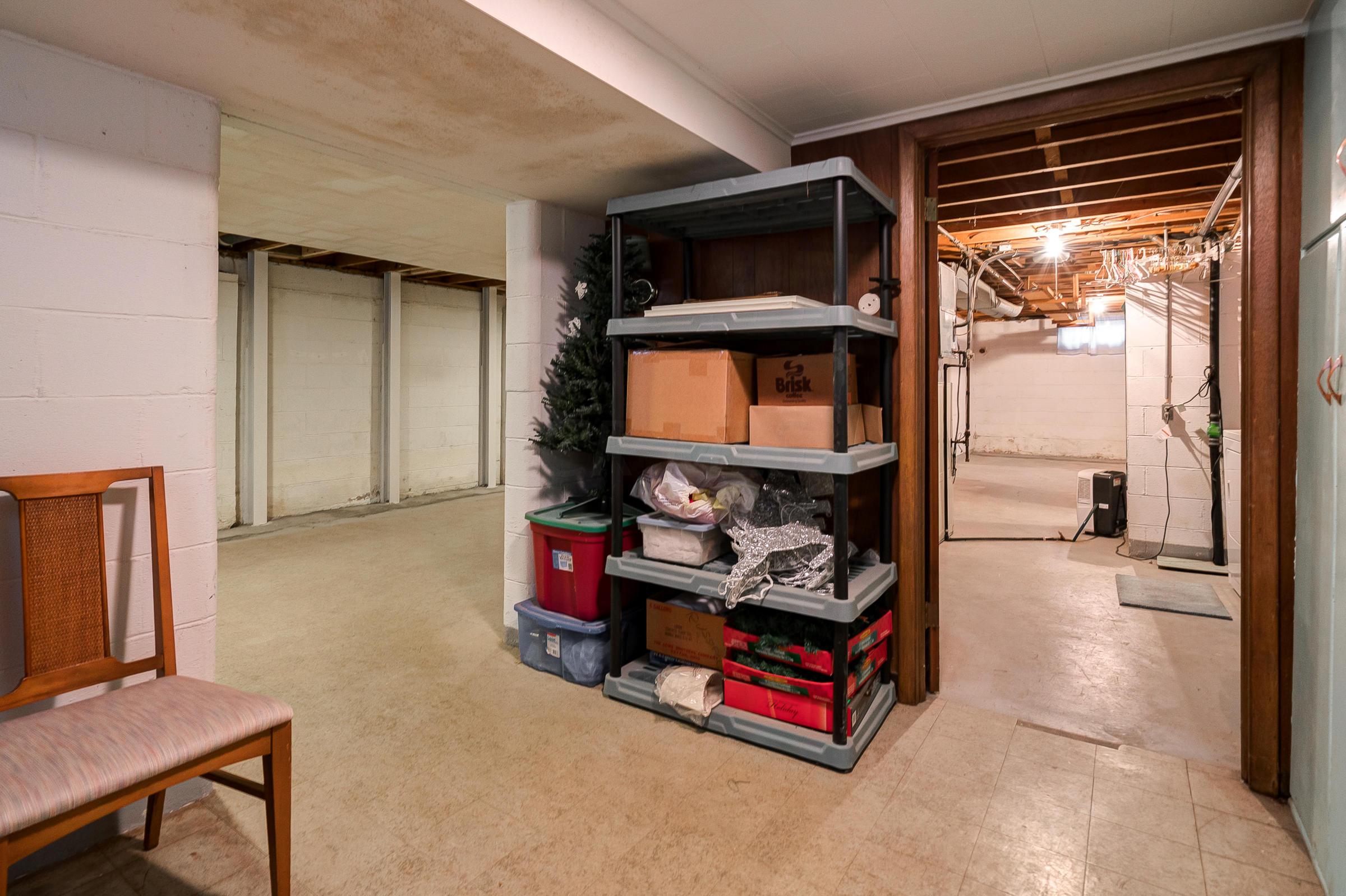 5282 Hazelwood Road Columbus, OH 43229 - Photo 23 of 31 Gallery Image 23