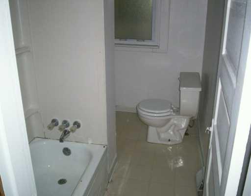 1244 Church Avenue McKees Rocks, PA 15136 - Photo 6 of 8 Master Bath/Spa.
