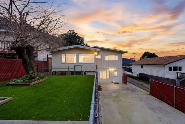 $1,198,000 | 1516 Valdez Way, Pacifica, CA 94044