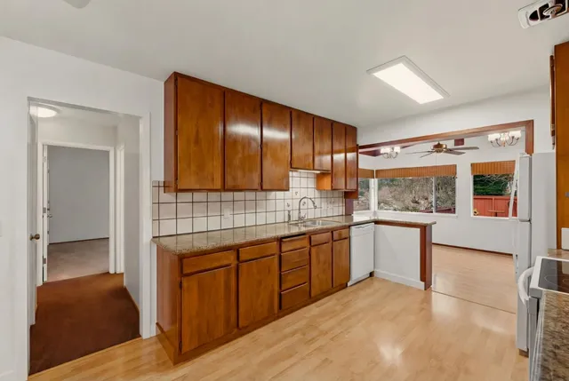 $1,198,000 | 1516 Valdez Way, Pacifica, CA 94044