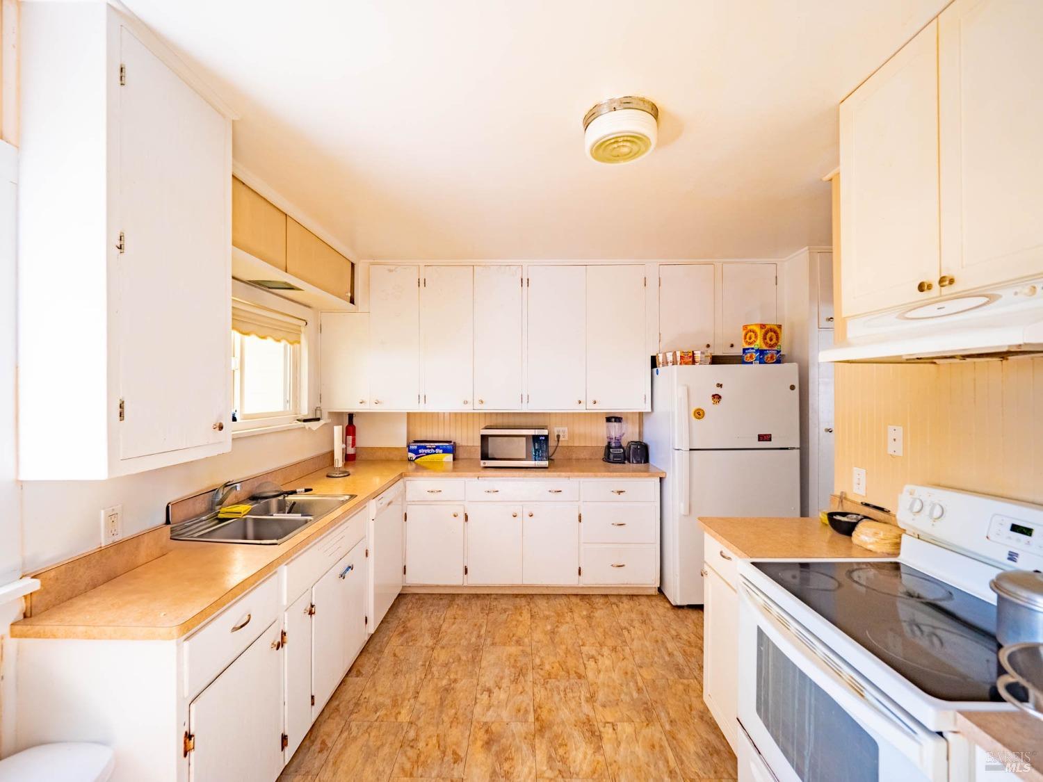 43500 Crispin Road Manchester, CA 95459 - Photo 79 of 98