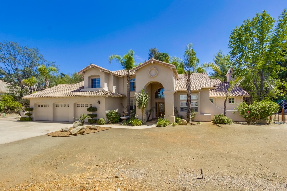 1390 Horsemill Road El Cajon, CA 92021 - Photo 3 of 25