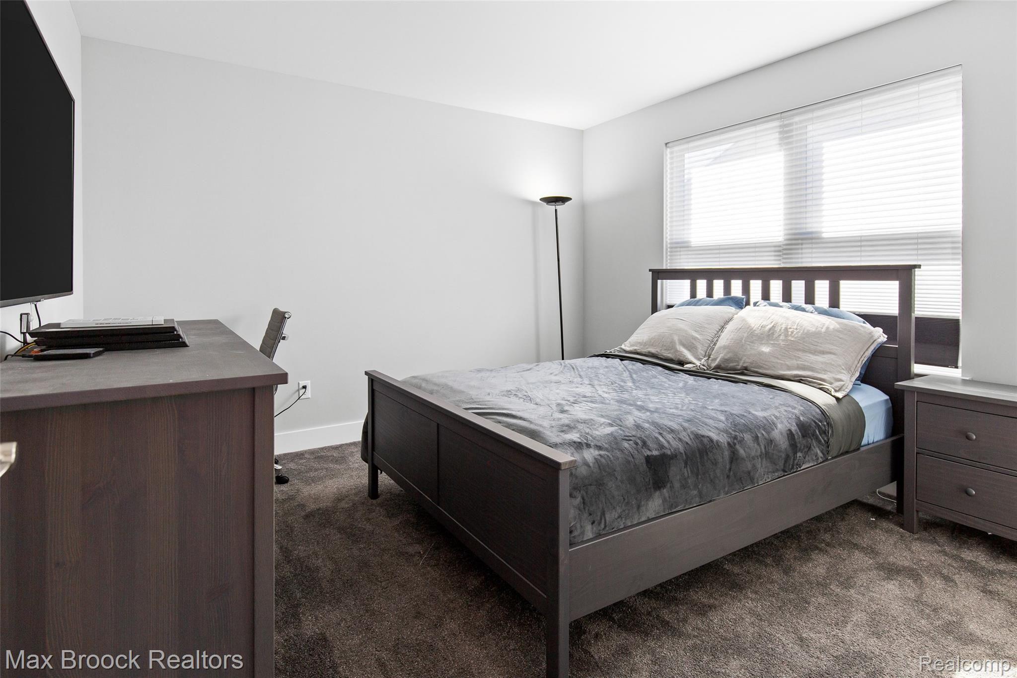 2451 Massoit Road Royal Oak, MI 48073 - Photo 27 of 49 592A0748.jpg