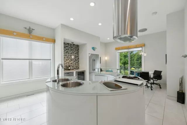 $980,000 | 9432 Clingmans Dome Drive, Knoxville, TN 37922