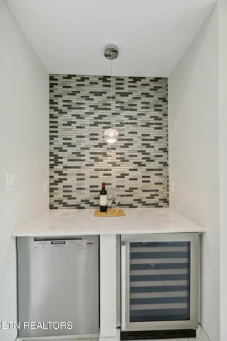 $980,000 | 9432 Clingmans Dome Drive, Knoxville, TN 37922