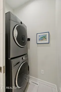 $980,000 | 9432 Clingmans Dome Drive, Knoxville, TN 37922