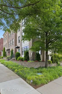 $980,000 | 9432 Clingmans Dome Drive, Knoxville, TN 37922