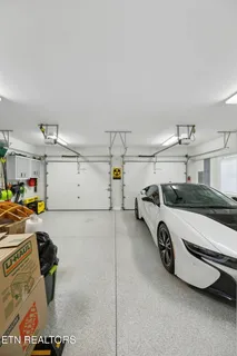 $980,000 | 9432 Clingmans Dome Drive, Knoxville, TN 37922