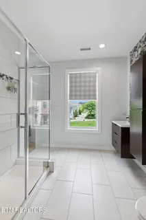 $980,000 | 9432 Clingmans Dome Drive, Knoxville, TN 37922