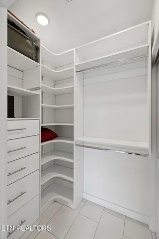 $980,000 | 9432 Clingmans Dome Drive, Knoxville, TN 37922