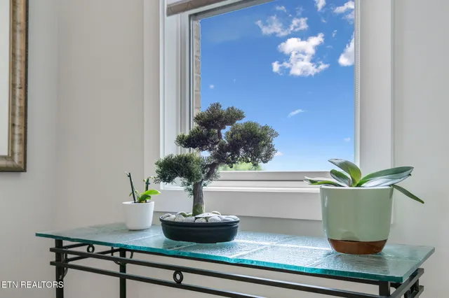 $980,000 | 9432 Clingmans Dome Drive, Knoxville, TN 37922