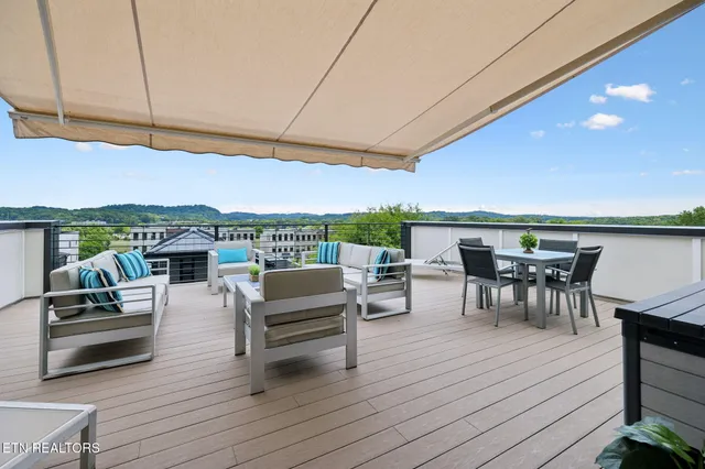 $980,000 | 9432 Clingmans Dome Drive, Knoxville, TN 37922