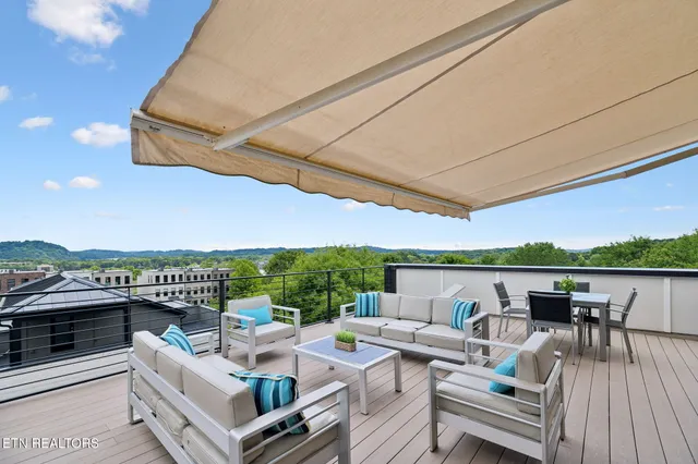 $980,000 | 9432 Clingmans Dome Drive, Knoxville, TN 37922