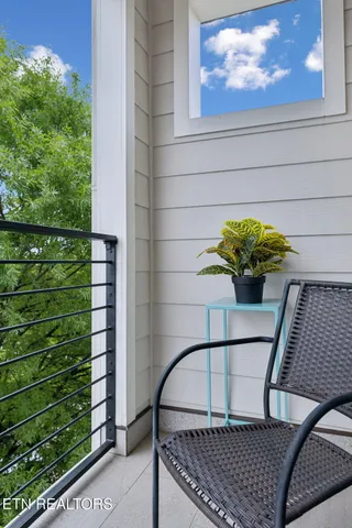 $980,000 | 9432 Clingmans Dome Drive, Knoxville, TN 37922