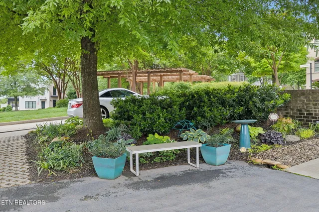 $980,000 | 9432 Clingmans Dome Drive, Knoxville, TN 37922