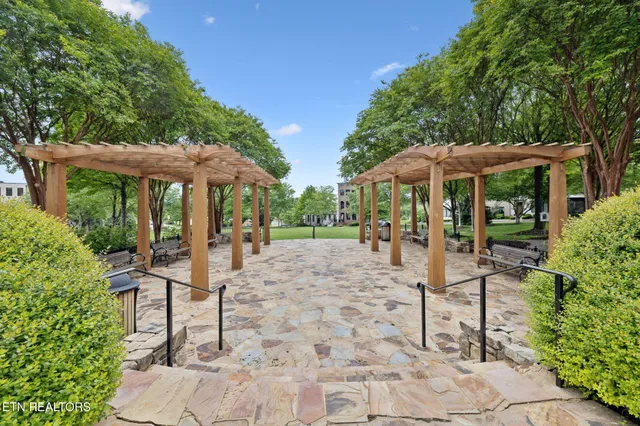 $980,000 | 9432 Clingmans Dome Drive, Knoxville, TN 37922