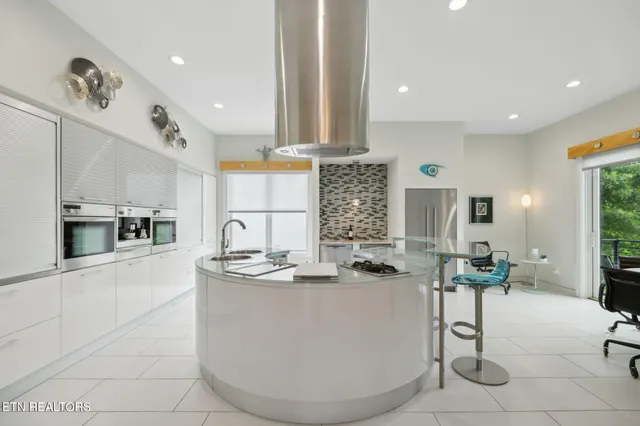 $980,000 | 9432 Clingmans Dome Drive, Knoxville, TN 37922