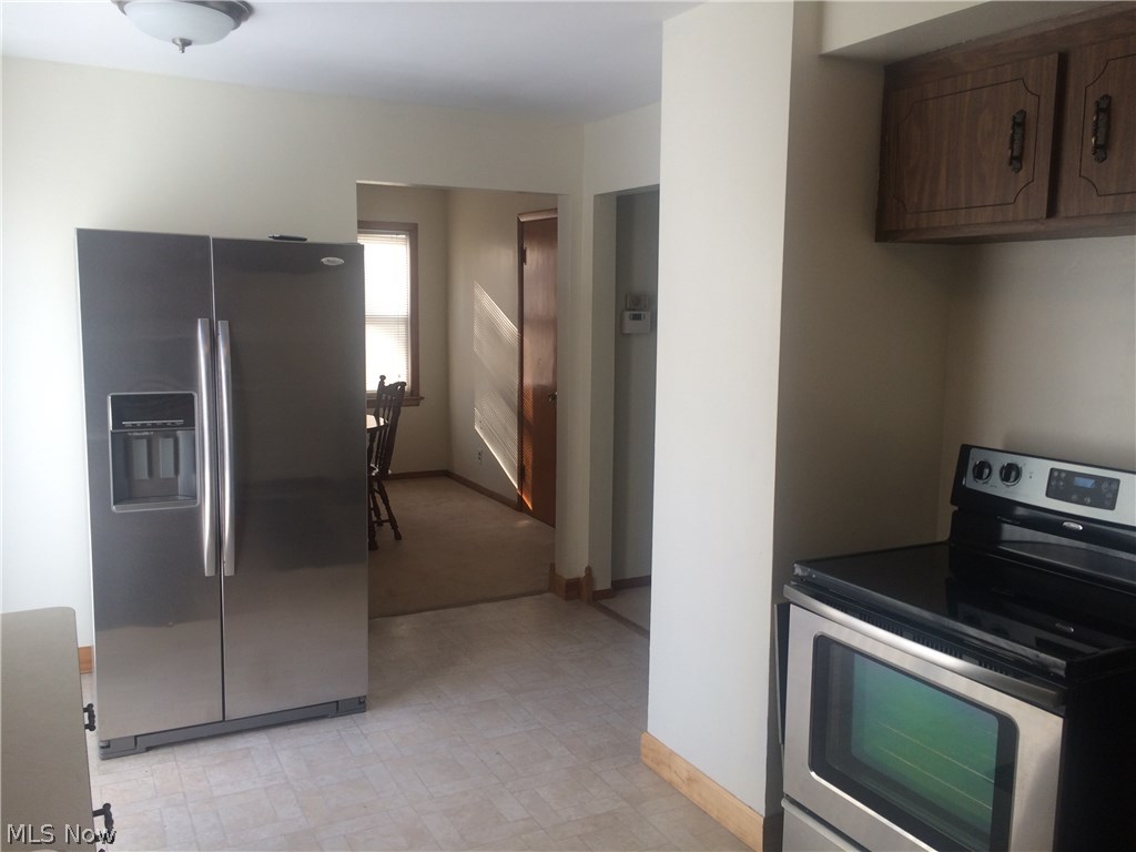 31314 Wellner Road Willowick, OH 44095 - Photo 3 of 25