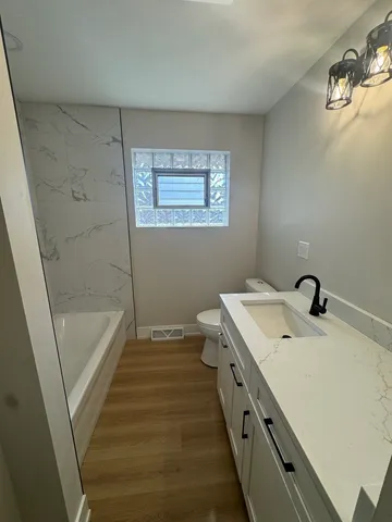 $204,900 | 15037 Irving Avenue, Dolton, IL 60419