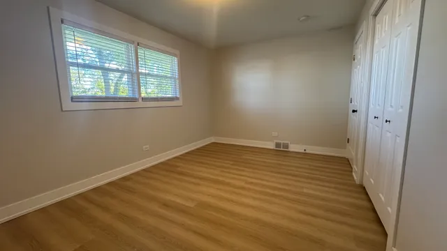 $204,900 | 15037 Irving Avenue, Dolton, IL 60419