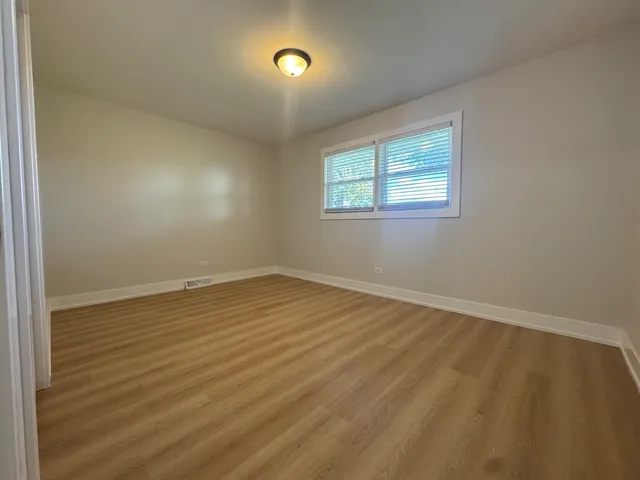 $204,900 | 15037 Irving Avenue, Dolton, IL 60419