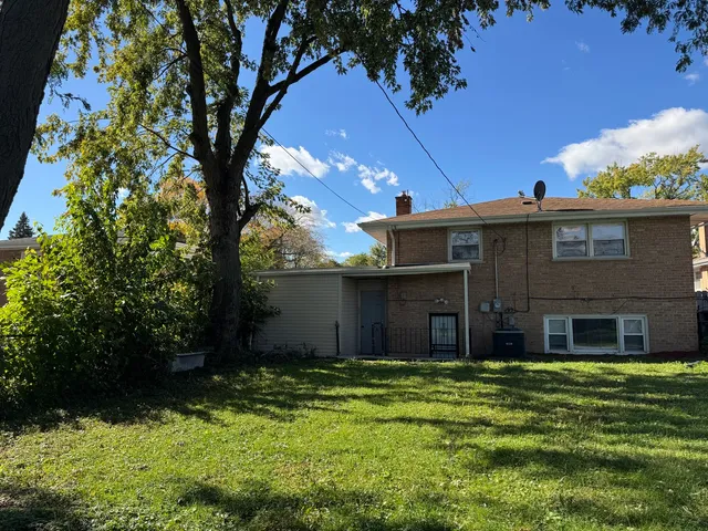 $204,900 | 15037 Irving Avenue, Dolton, IL 60419