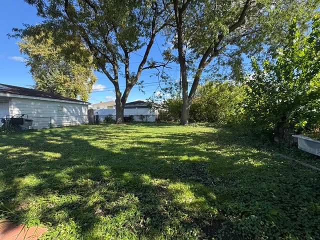 $204,900 | 15037 Irving Avenue, Dolton, IL 60419