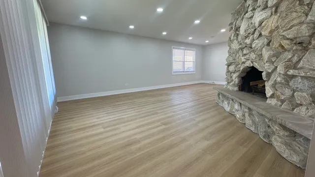 $204,900 | 15037 Irving Avenue, Dolton, IL 60419