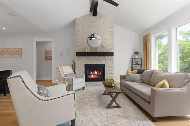 $585,000 | 31401 West 85th Street, De Soto, KS 66018