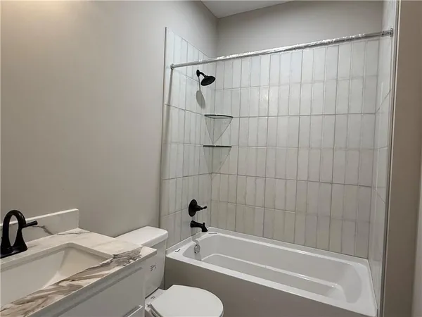 $585,000 | 31401 West 85th Street, De Soto, KS 66018