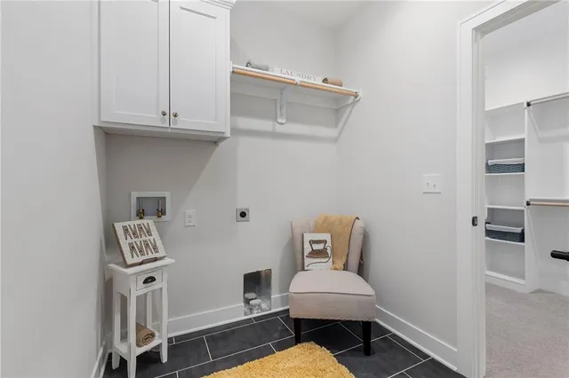 $585,000 | 31401 West 85th Street, De Soto, KS 66018