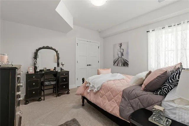 $585,000 | 31401 West 85th Street, De Soto, KS 66018