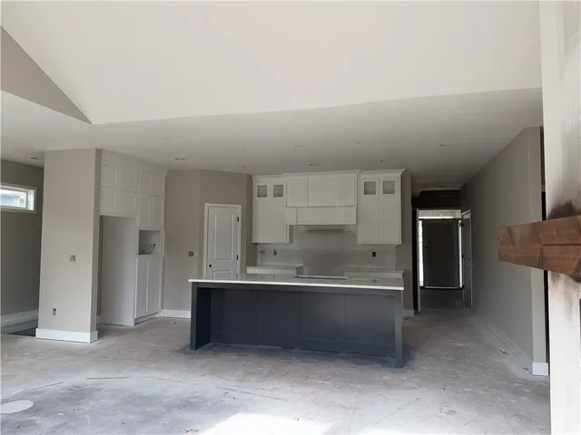 $585,000 | 31401 West 85th Street, De Soto, KS 66018