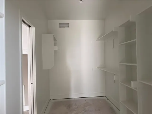 $585,000 | 31401 West 85th Street, De Soto, KS 66018