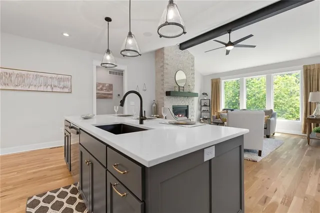 $585,000 | 31401 West 85th Street, De Soto, KS 66018