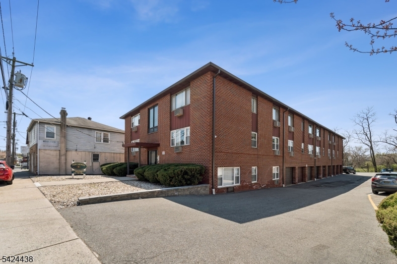 747 Riverside Avenue, Unit C8 Lyndhurst, NJ 07071 - Photo 21 of 24