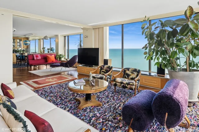 $600,000 | 5455 North Sheridan Road, Unit 36013602, Chicago, IL 60640