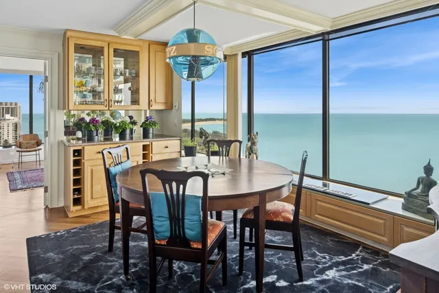 $600,000 | 5455 North Sheridan Road, Unit 36013602, Chicago, IL 60640