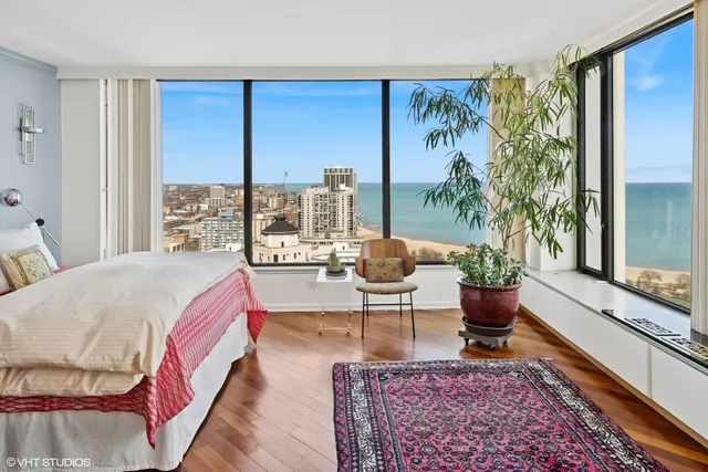 $600,000 | 5455 North Sheridan Road, Unit 36013602, Chicago, IL 60640