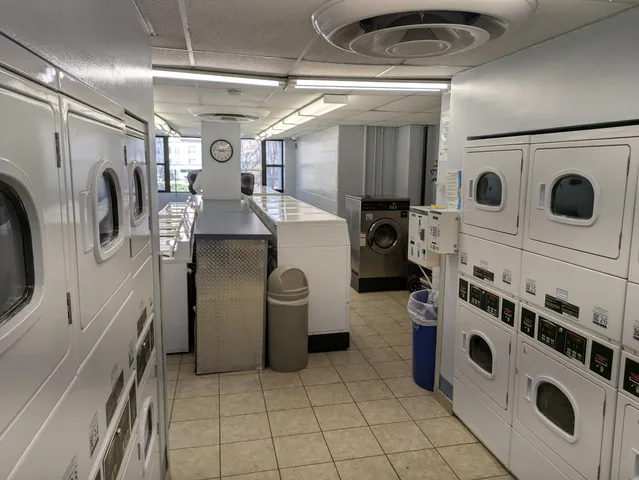 $600,000 | 5455 North Sheridan Road, Unit 36013602, Chicago, IL 60640