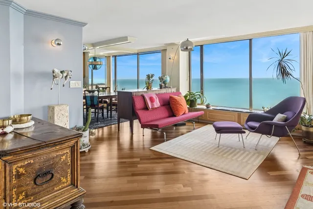 $600,000 | 5455 North Sheridan Road, Unit 36013602, Chicago, IL 60640