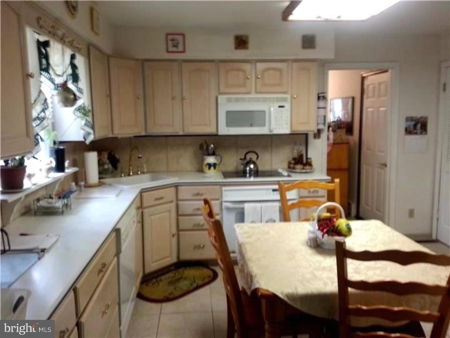 4919 Church Road Mount Laurel, NJ 08054 - Photo 5 of 22 Kitchen