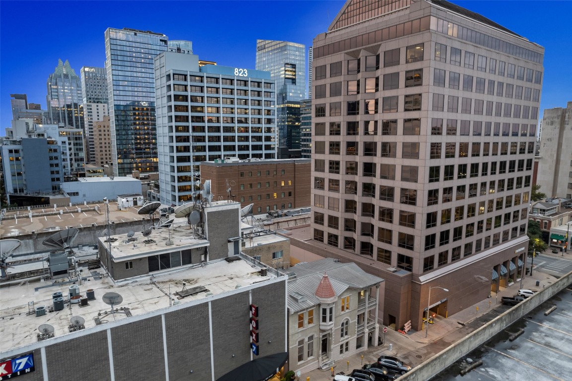 109 East 10th Street Austin, TX 78701 - Photo 35 of 38