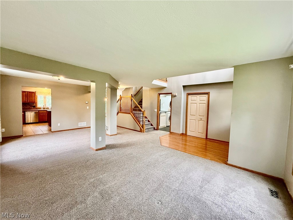 3076 Ravineview Circle Stow, OH 44224 - Photo 6 of 48