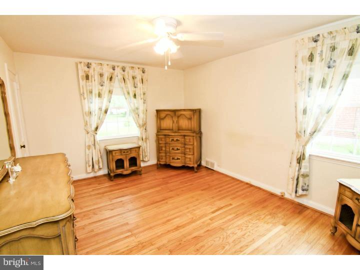 438 Wayne Avenue Springfield, PA 19064 - Photo 11 of 16