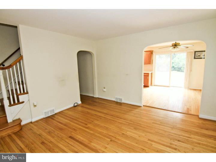 438 Wayne Avenue Springfield, PA 19064 - Photo 8 of 16