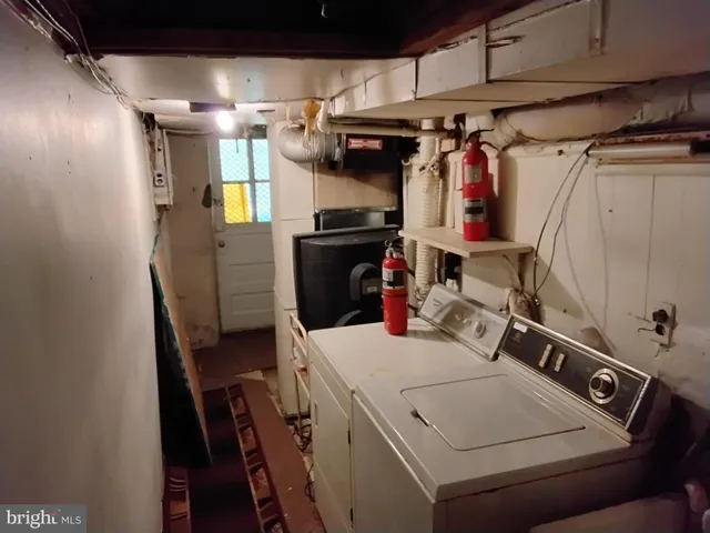 $165,000 | 27 Concord Road, Darby, PA 19023